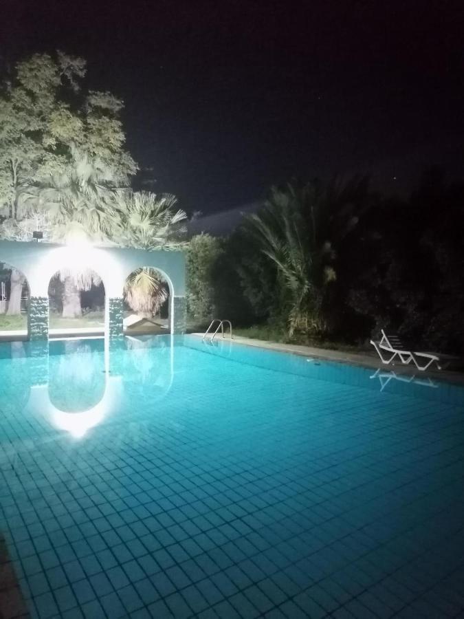 Ευχάριστη Βίλα Στη Χαλκίδα Στην Περιοχή "Αλυκές" Exterior foto